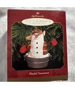 PLAYFUL SNOWMAN Vintage 1999 Hallmark Keepsake Ornament perfect conditio... - $5.63 CAD
