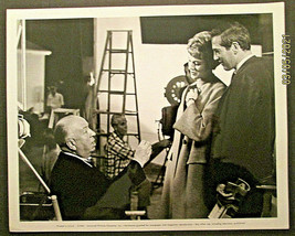 Alfred Hitchcock :Director : (Original Vintage Candid &amp; On The Set Photo ) # 10 - £157.71 GBP