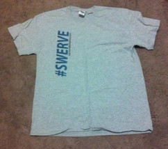 Men&#39;s Vince Russo Swerve T-Shirt--Size L--Gray - $4.99