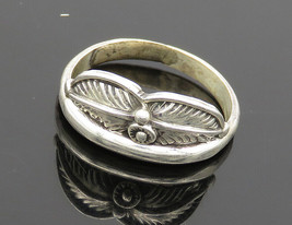 NAVAJO 925 Sterling Silver - Vintage Shiny Floral Leaf Band Ring Sz 6 - RG18879 - £47.34 GBP