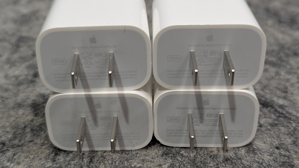 Lot of 4  Apple 20W USB-C Power Adapter iPhone Charger Type C - A2305/A2935 Item image 5