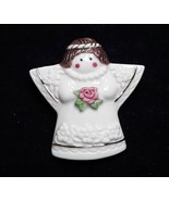 White Porcelain Christmas Pink Rose Brooch Lapel Tack Pin EUC - $165.90 MXN
