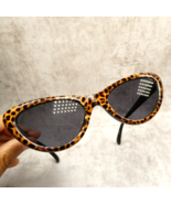 Steve Madden Gloss Brown Leopard Print Cat Eye Sunglasses - OL1219 SML89904 - $727.66 MXN
