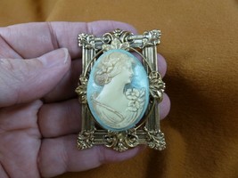 (CM19-46) Sweet LADY white + lt blue oval CAMEO brass PIN Pendant Brooch jewelry - £25.76 GBP