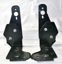 Ford Bracket Outer Bumper Bracket / Tail Light Bracket Assy OEM #717 - €42,88 EUR