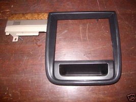 1998 1999 2000 2001 2002 LINCOLN CONTINENTAL DASH TRIM BEZEL OEM USED - $1,244.61 MXN
