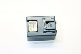 2004-2009 TOYOTA PRIUS REAR WIPER CONTROL MODULE P3018 image 7
