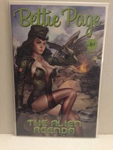 2022 Dynamite Comic Bettie Page Alien Agenda Josh Burns Variant #1 - £9.54 GBP