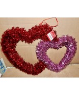 Valentine&#39;s Day Hearts Tinsel Wall Decor 17&quot; x 12&quot; 193A - £7.18 GBP