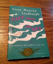 020 VTG Anne Morrow Lindbergh Gift From The Sea HB DJ 1955 Book Club - £25.07 GBP