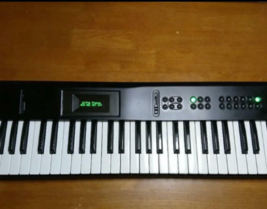 Yamaha DX7 Super Max Expanded FM Synthesizer Keyboard W/Rear Light LCD F... - £493.75 GBP