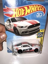 Hot Wheels 222/365 HW Speed Graphics 4/10 2015 Ford Mustang GT White BOR... - £2.34 GBP