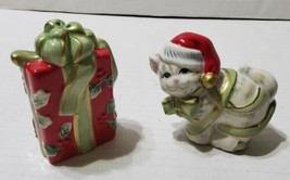 Vintage Fitz and Floyd Christmas Salt Pepper Shakers Kitty Kringle Cat Presents - $23.14