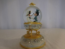Disney Mickey Top hat and Minnie Mouse Wedding Snowglobe Snow globe - $49.51