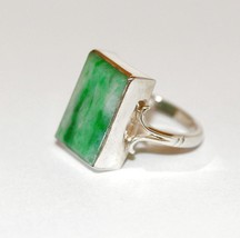Vintage Sterling Silver 4.2ct Jadeite Ring / White and Green Color / Siz... - $3,669.18 MXN