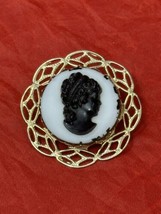 Classic Cameo Pin Brooch Gold Tone White &amp; Black Resin Victorian Lady Pr... - £14.81 GBP