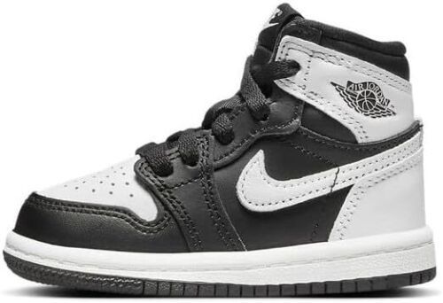 Jordan Toddlers 1 Retro High OG Basketball Sneakers Size 5C Black/White-White - $70.00