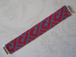 Bracelet: Matte Red &amp; Blue Tribal Geometric, Peyote Stitch, Tube Clasp - £30.81 GBP