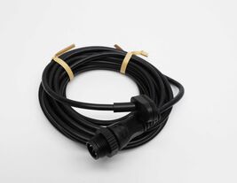 Philips Hue 582312 Low-voltage Outdoor 10ft Cable - Black image 2