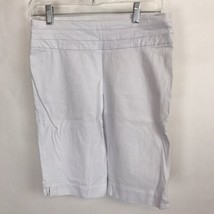 Briggs Pull-On Stretch Shorts Size 6 White Bermuda Knee Length - $11.83