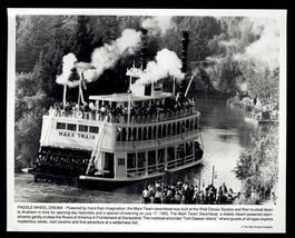 8 x 10 press photo * PADDLE WHEEL DREAM Disneyland CA the MARK TWAIN STE... - $13.81