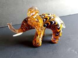 Lenox Black Orange &amp; White Stripe Art Glass Elephant Figurine - £27.40 GBP