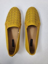 Nautica Loafers Womens Size 7.5 Mustard Color with Gold Beads &amp; Flat Heel Summer - £14.94 GBP