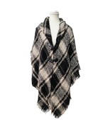 Accessory St Poncho Black Tan Plaid Fringe Toggle Closure Cape Shawl Rua... - £15.65 GBP