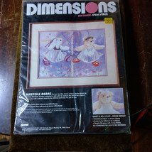 Dimensions 1987 Maypole Bears no count cross stitch kit unopened - $484.39 MXN