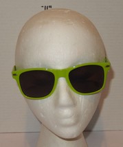 The Naked Turtle White Rum Sunglasses Neon Green Promo Classic Style Shades - $24.70