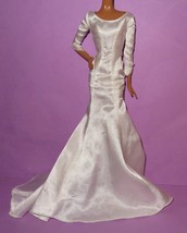 Barbie Twilight Bella Swan Doll Bride Wedding Gown Signature Dress 2011 ... - £23.73 GBP