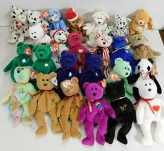 Lot 25 Rare Bears - Princess Peace Erin Valentino Holiday w/ Tags - $151.46