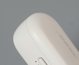Bose QuietComfort 831262-0020 Wireless Earbuds Soapstone READ image 6