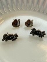 Lot of Small Black Enamel Halloween Spider &amp; Thanksgiving Turkey Holiday Post - £10.21 GBP