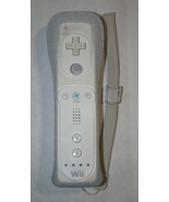 Nintendo Wii - Official OEM Controller (Complete with Silicon Case, Wris... - $41.11 CAD