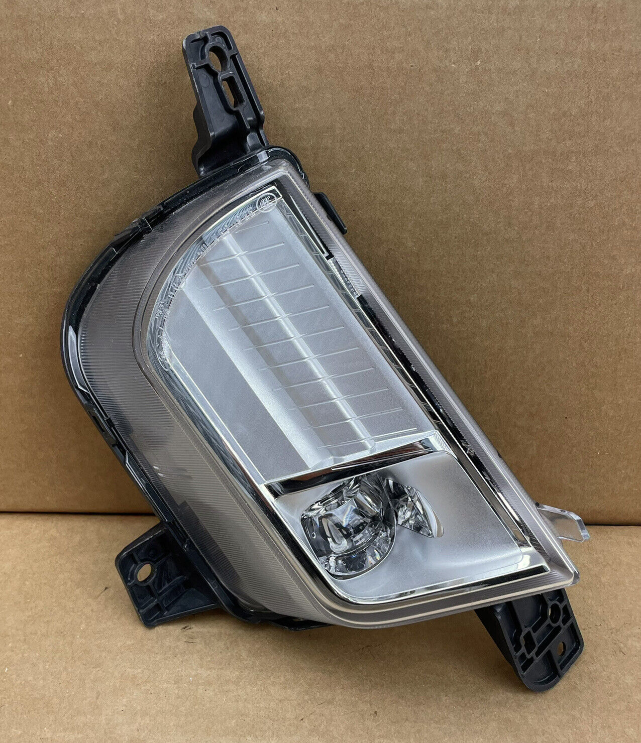 2019 2020 2021 OEM Ford Edge LED Fog Lamp Light Right RH Passenger Side - $78.41