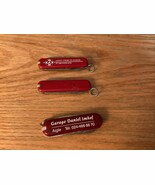 3 Small Pocket Knives-2 Swiss Army - $274.20 MXN