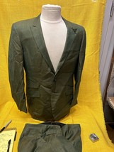 Vintage 1960’s sharkskin iridescent green 2 pc men’s suit. 38R - £78.34 GBP