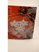 Mikasa Crystal 3 Footed Bowl Snowflake Medley 6.26 In (No Candles) Org Box - £9.48 GBP