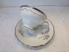 TOWNE FINE CHINA BAVARIA GERMANY COTILLION PATTERN TEACUP AND SAUCER SIL... - $260.28 MXN