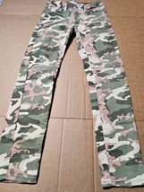 Levis Signature Skinny Jeans Young Woman 25x26 Size 10 Pink Camo Mid-Rise - £9.19 GBP