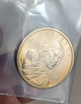 2000 P Sacagawea Philadelphia Mint One Dollar Gold Color Coin Vintage - $9.79