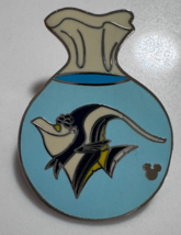Disney Cast Lanyard Finding Nemo Gill Fish Bag Trading Pin - $14.84