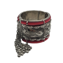 Red Bracelet Bangle boho silver tone metal faux red dangles bracelet-VTG - $348.06 MXN
