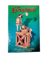 Executioner Tower Of London Full Color Moving 3D Paper Model 2008 Arcturus - $440.19 MXN