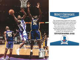 Antonio Davis signed Toronto Raptors basketball 8x10 photo Beckett COA auto - $79.19
