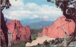 Pikes Peak Through the Gateway to the Garden of the Gods CO Postcard PC407 - £3.90 GBP