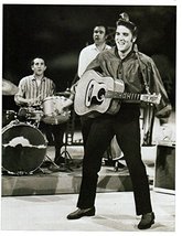 Elvis Presley original clipping magazine photo 1pg 8x10 #Q6436 - £3.89 GBP