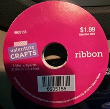 Valentine&#39;s Day ribbon Pink with Pink Prismatic Hearts  3/8&quot; in x 6 yd New - $37.71 MXN