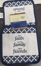 Set of 2 Same Printed Kitchen Pot Holders (7&quot;x7&#39;) FAITH FAMILY FRIENDS, ... - £6.18 GBP